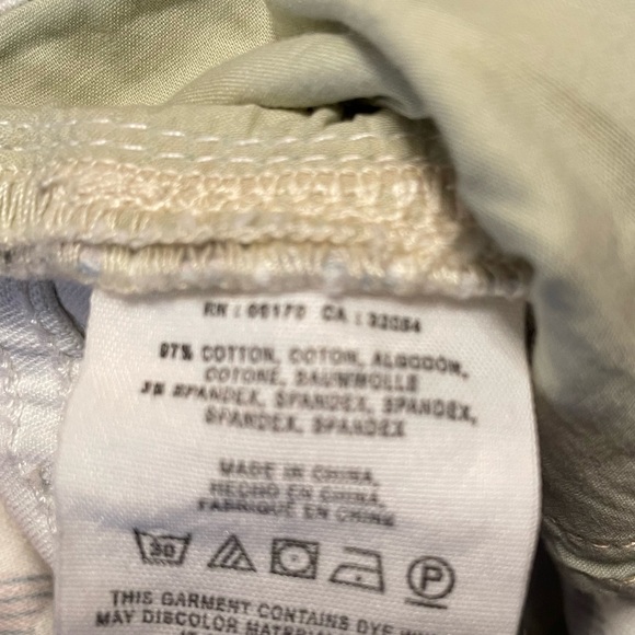 Pilcro & the Letterpress Stet Gray Floral Crop Pants - Picture 4 of 11